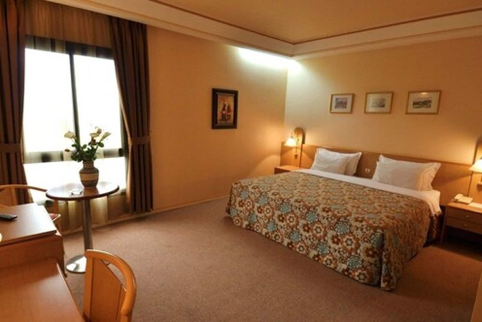Hotel Wassim Фес Экстерьер фото