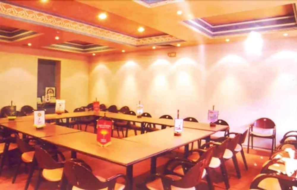 Hotel Wassim Фес Экстерьер фото