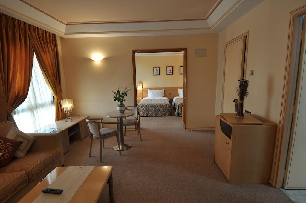 Hotel Wassim Фес Экстерьер фото