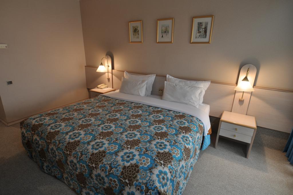 Hotel Wassim Фес Экстерьер фото
