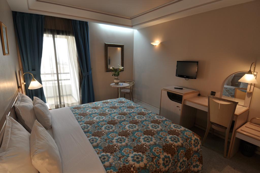 Hotel Wassim Фес Экстерьер фото